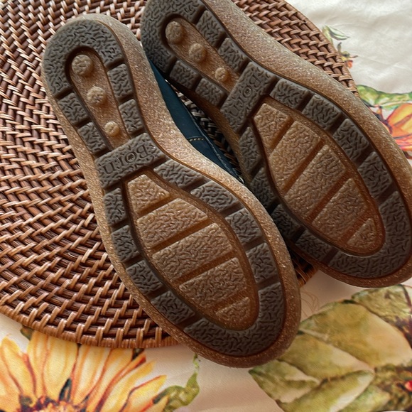 Born Navy Loafers 7.5 - Picture 4 of 6